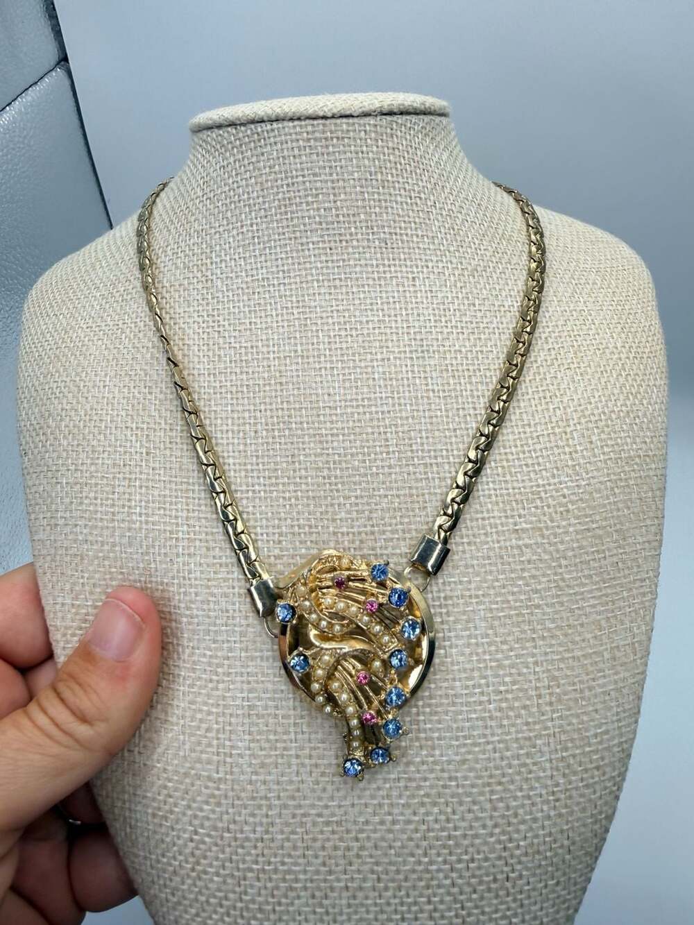 Vintage Gold Tone Necklace 15 Inch Rhinestone Pearl
